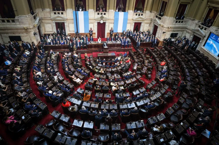 Sesión de la Cámara de Diputados termina escándalo Argentina