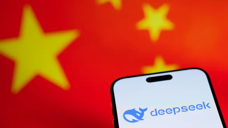 Qué tiene de especial DeepSeek, nueva herramienta china de IA y su diferencia con ChatGPT