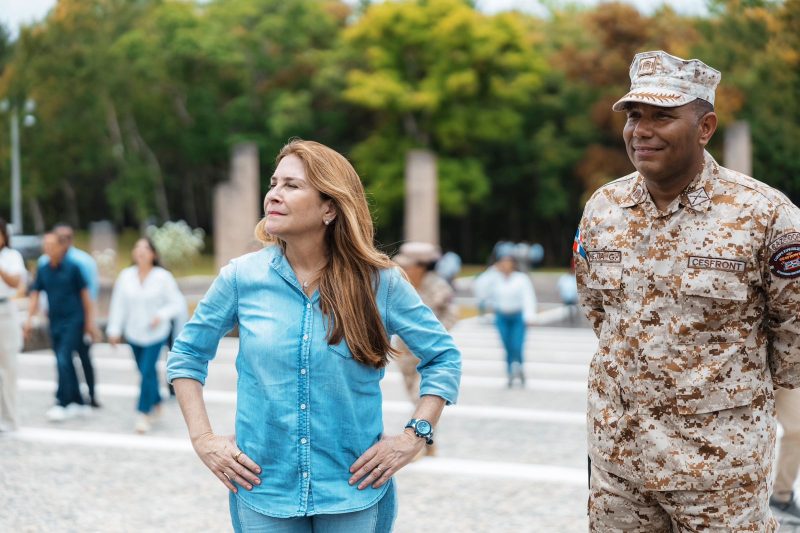 Carolina Mejía respalda construcción verja perimetral con Haití
