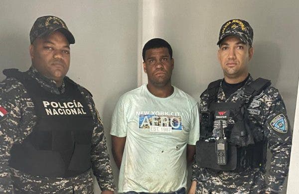 Apresan en municipio de Castillo al joven que ayer mató a su padre en comunidad campesina de Salcedo