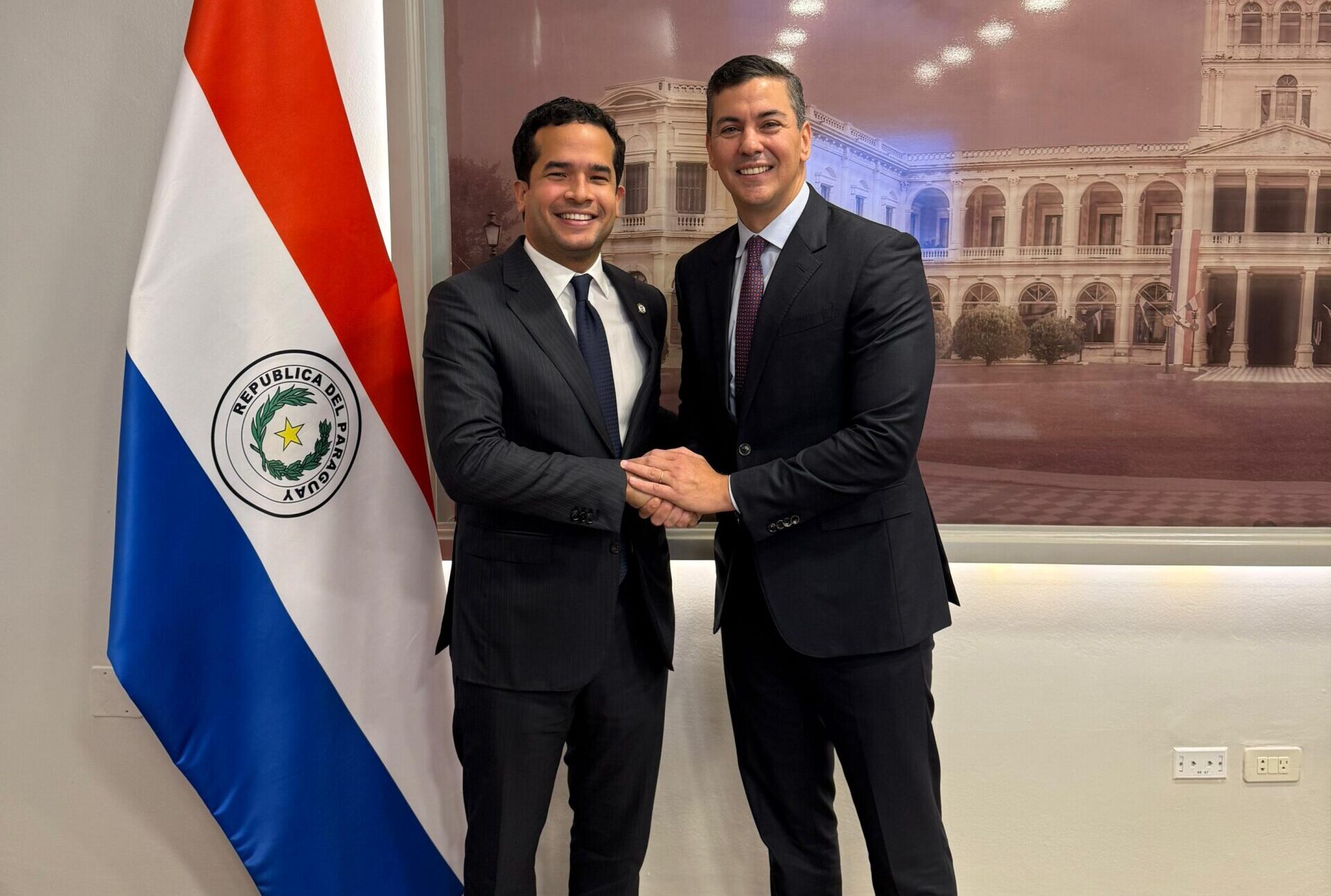 Omar Fernández impulsa integración regional en Paraguay