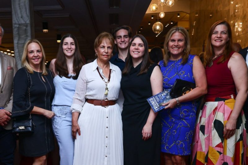 Premiere Triunfo de la democracia recordó sangre, mártires y campañas racistas de los 70’s