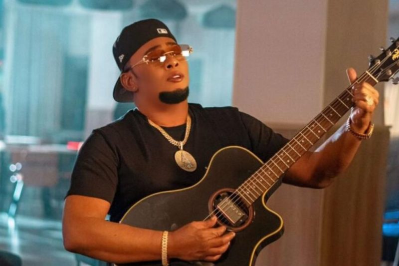 “A fuerza de dolor” el nuevo álbum de Anthony Santos Ensegundos República Dominicana