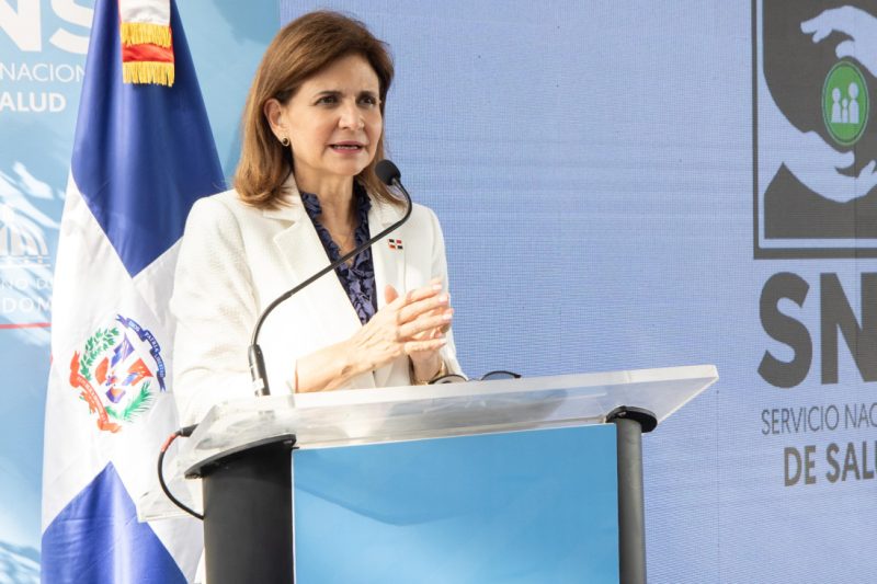 Raquel Peña inaugura instalaciones de salud y atención infantil en Bahoruco, Santiago y Puerto Plata