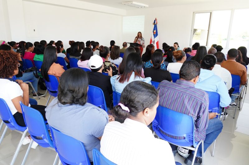 UFHEC San Juan – Las Matas acoge charlas sobre inclusión y educación financiera