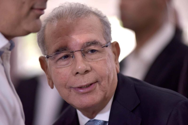 Danilo Medina llega a la Casa Nacional del PLD para encabezar asamblea de dirigentes