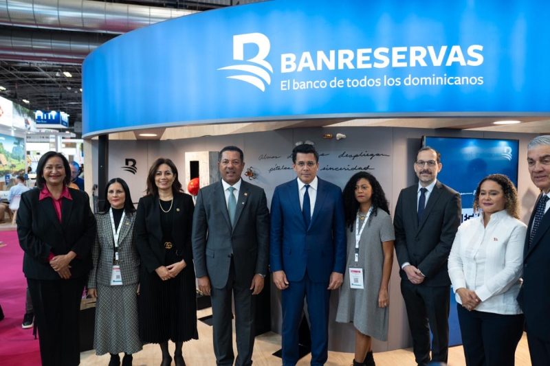 Banreservas inaugura exposición “Melissa 20, Momentos” en Top Resa 2025
