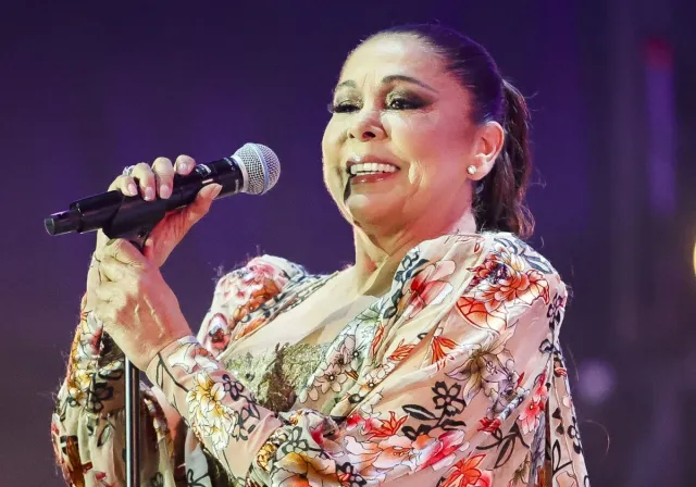 Isabel Pantoja deja Cantora y se muda a RD para relanzar su carrera