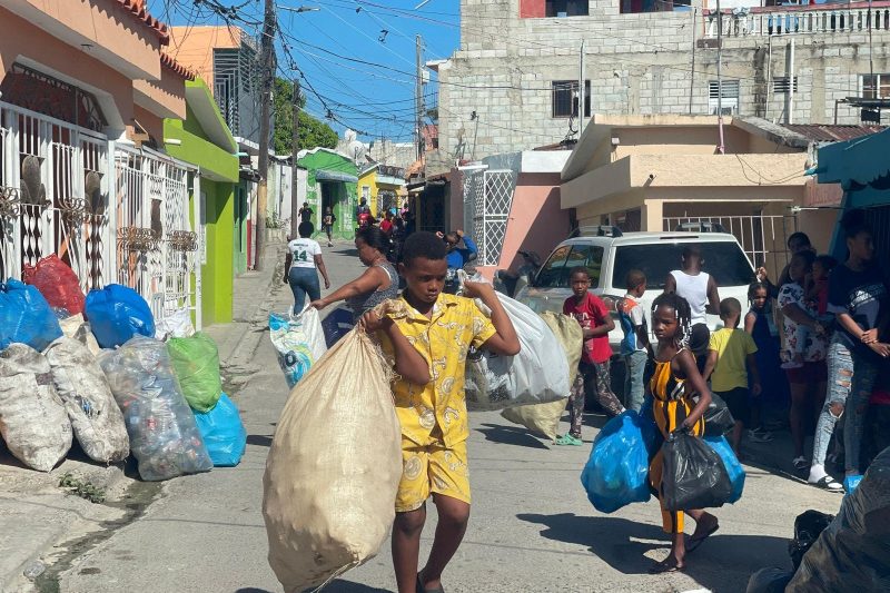 El Ayuntamiento de SPM desarrolla el programa Plásticos X Escolares por los diferentes barrios