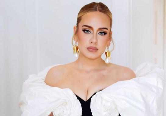 ¿Una canción de Adele rinde homenaje a Charlie Kirk? Otro caso de excesos de la IA Ensegundos República Dominicana