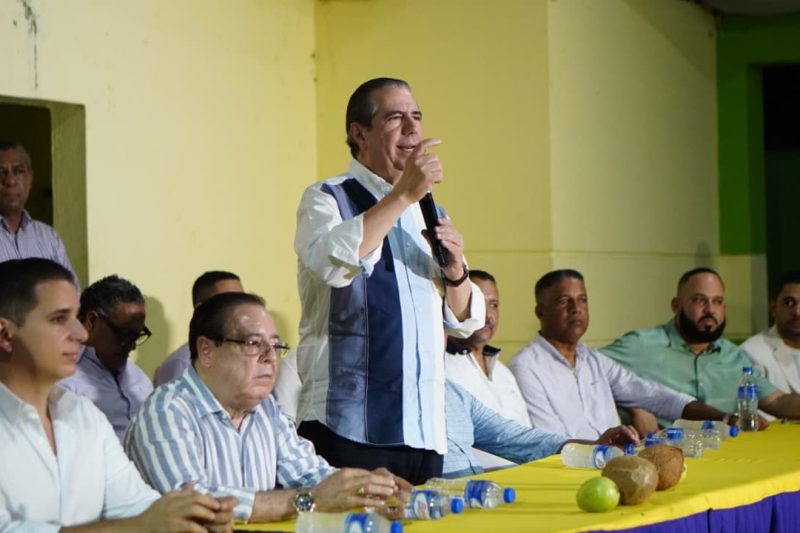 Francisco Javier afirma agrónomos están en su peor momento