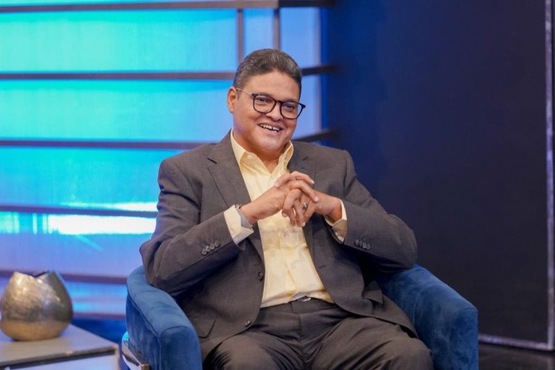 Juan Manuel Méndez oficializa su incursión activa en la política