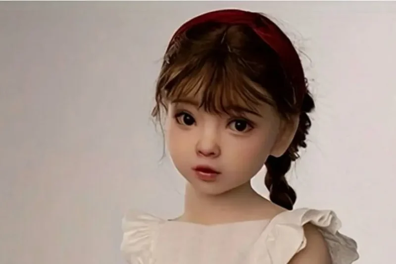 Francia investiga venta de muñecas sexuales infantiles en Shein