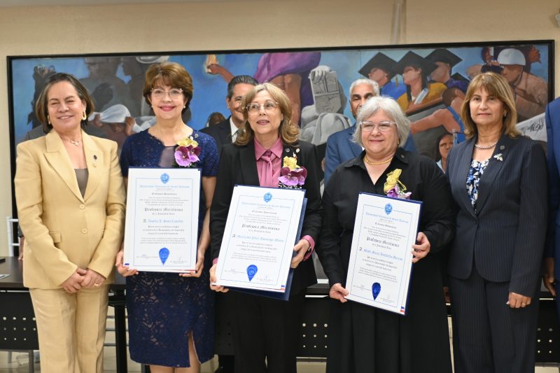 UASD exalta a la categoría de Profesor Meritísimo a tres docentes de la Facultad de Artes