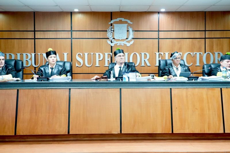 Es por sentencia del TSE que se recomienda reconfigurar elementos del sistema electoral