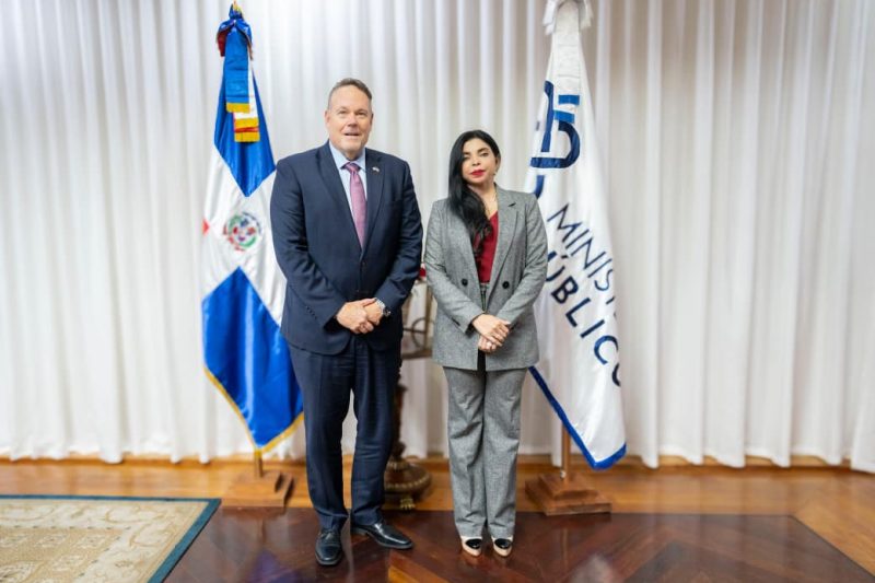 Procuraduría y DEA fortalecen cooperación contra el narcotráfico internacional