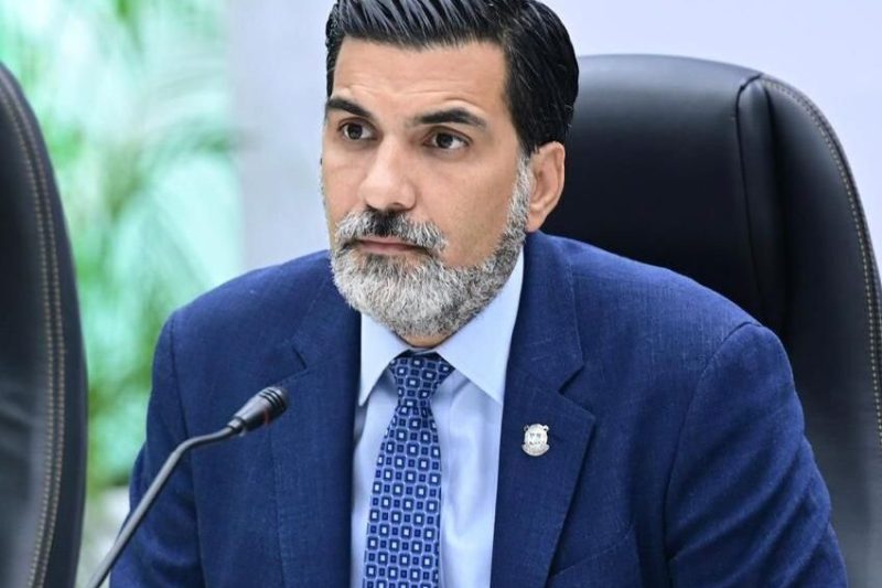 Rojas rechaza fallo del TC sobre sanciones en cuerpos castrenses