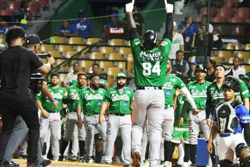 Estrellas derrotan a Licey y cortan racha de ocho derrotas seguidas