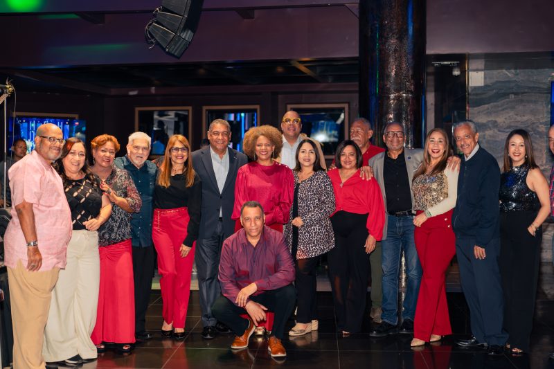 Atmósfera de unidad caracterizó encuentro navideño entre acroartistas; la celebración fue “un recordatorio del gran espíritu de familia que distingue a Acroarte”