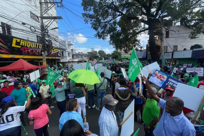 Arranca marcha de la Fuerza del Pueblo, que busca llamar la atención del Gobierno