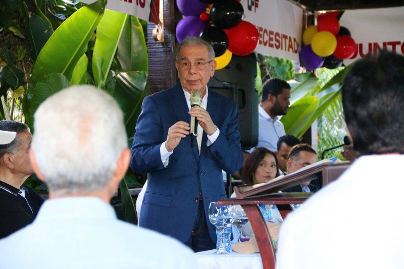 Danilo Medina: “El dinero me rendía porque no lo boté”