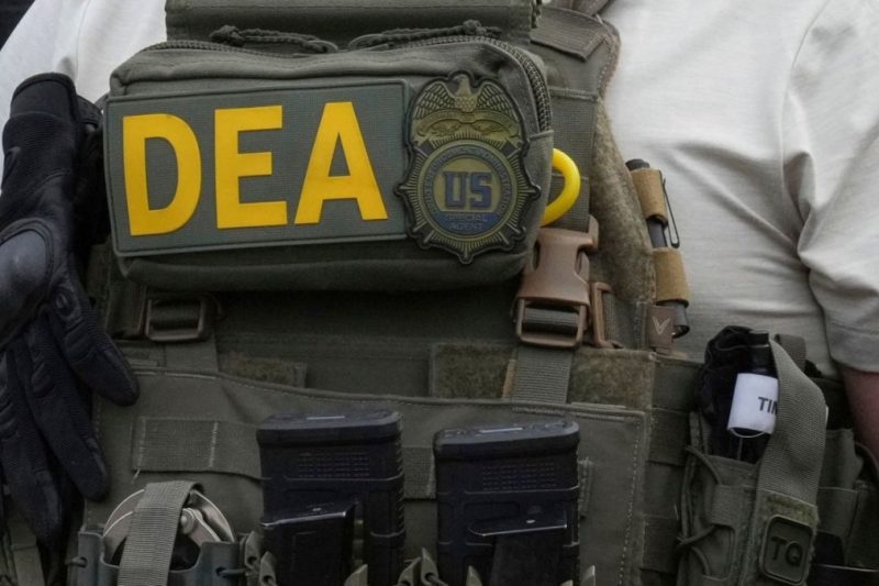 ¿Qué cargos enfrenta Meliton Cordero, agente de la DEA detenido en RD?