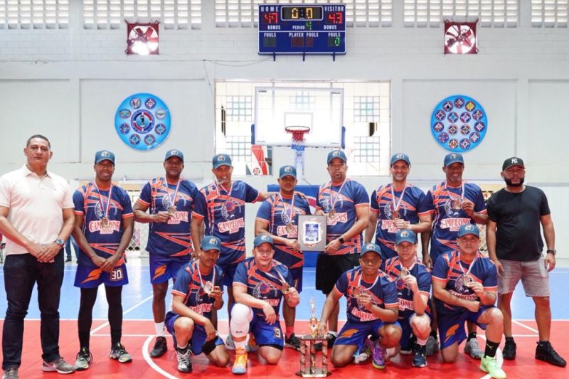 Sobrevivientes 2006 se corona campeón del VII Torneo de Baloncesto de Oficiales Académicos