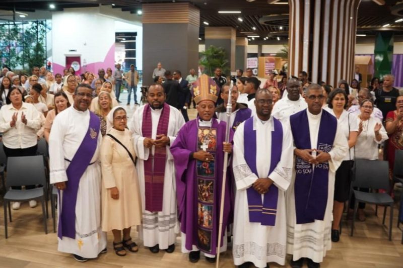 Construyamos un país sin violencia; oremos mucho todos los días