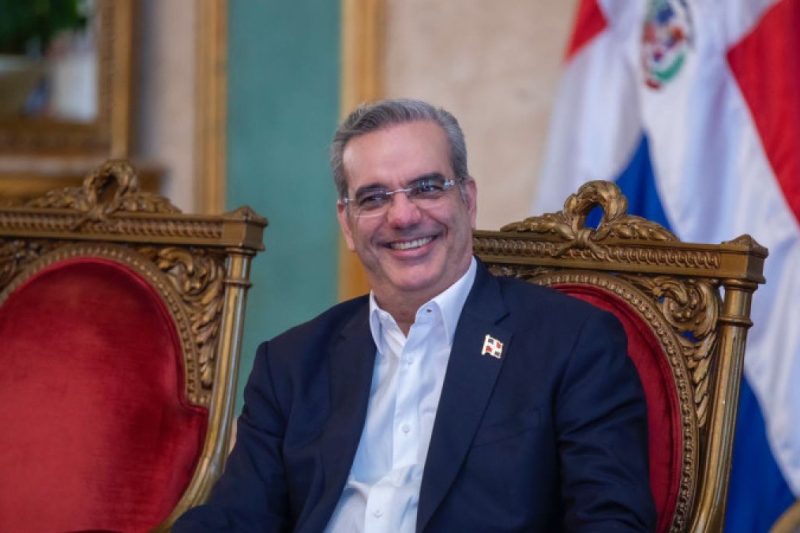 Luis Abinader 4to líder mejor valorado