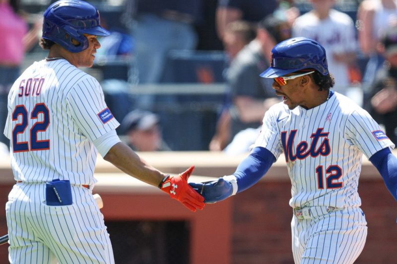 ¿Quienes son los peloteros latinos mejor pagados en 2026?