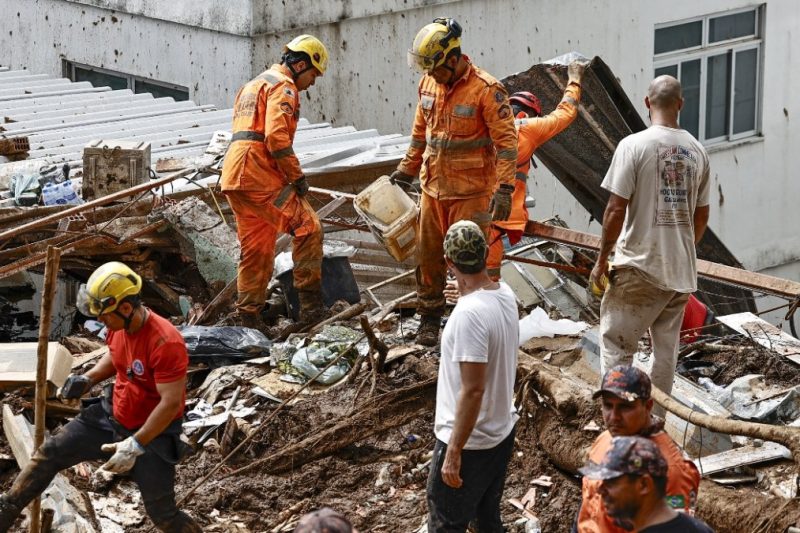 Sube a 46 la cifra muertos por intensas lluvias Brasil