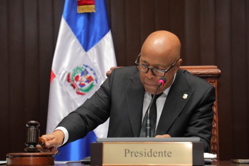 Alfredo Pacheco resalta seguridad cédula