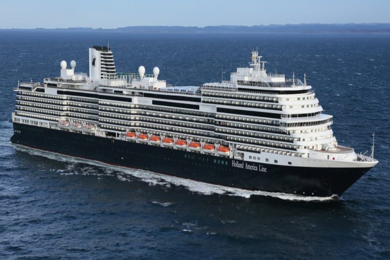 Brote de norovirus en crucero detona vigilancia en Hong Kong: 76 casos reportados