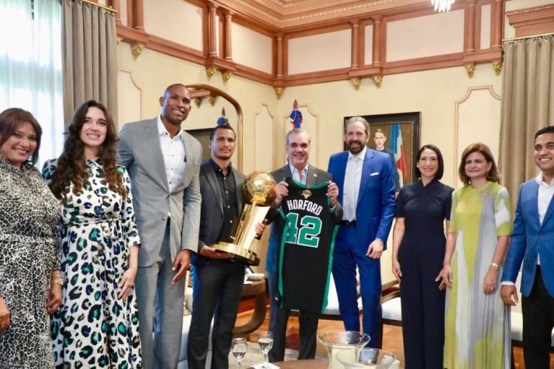 Reacción de Al Horford tras ver hecha realidad su petición del multiuso en La Romana