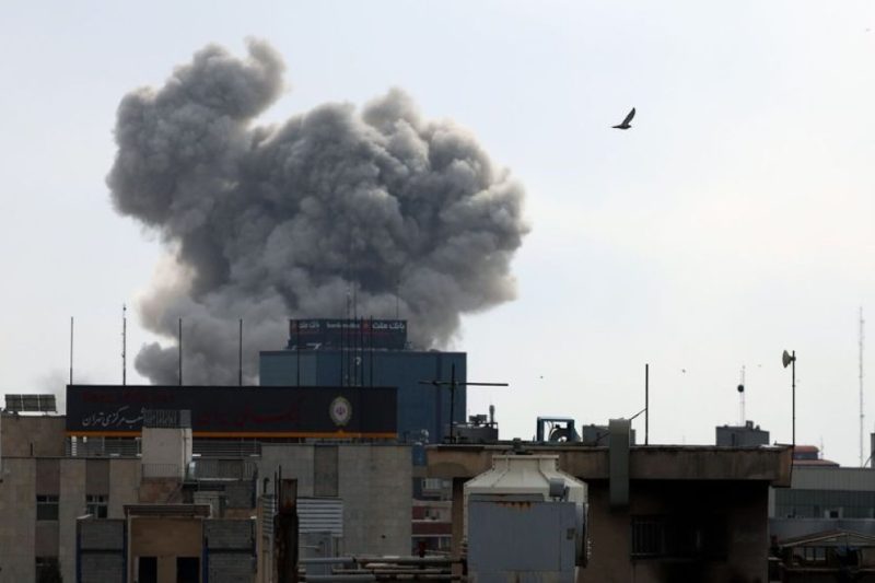 EEUU e Israel arrecian los bombardeos contra Irán