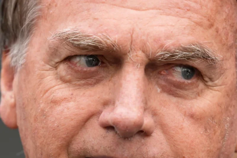 Bolsonaro estará en arresto domiciliario por problemas de salud; juez revisará caso en 90 días