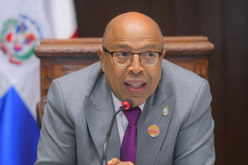 Club del Legislador será ahora una escuela de turismo del INFOTEP