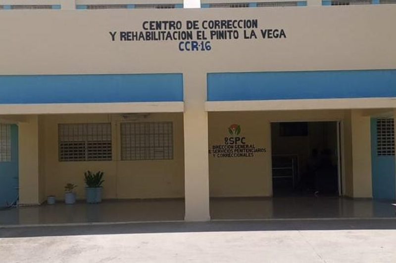 Varios presos resultan heridos durante riña en cárcel El Pinito en La Vega