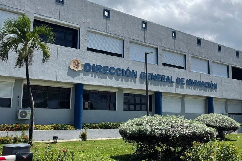 DGM detuvo a más de 900 personas en condición migratoria irregular en un operativo nacional
