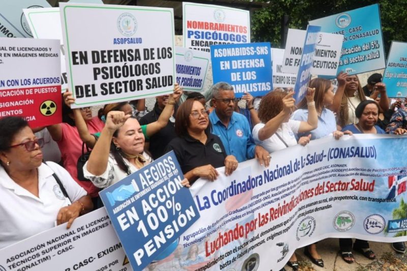 Gremios de la salud salen a las calles ante falta de respuesta del Gobierno