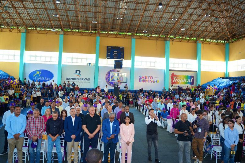 PLD juramenta movimiento cristiano en el DN