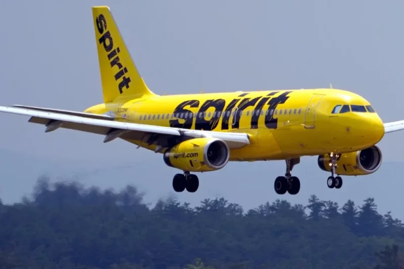 Spirit Airlines cierra sus operaciones tras 34 años: ¿qué pasará con los pasajeros?