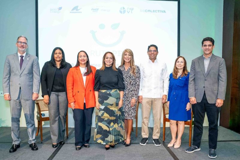 Hoteles de Santo Domingo recuperan más de 14,500 libras de plástico PET