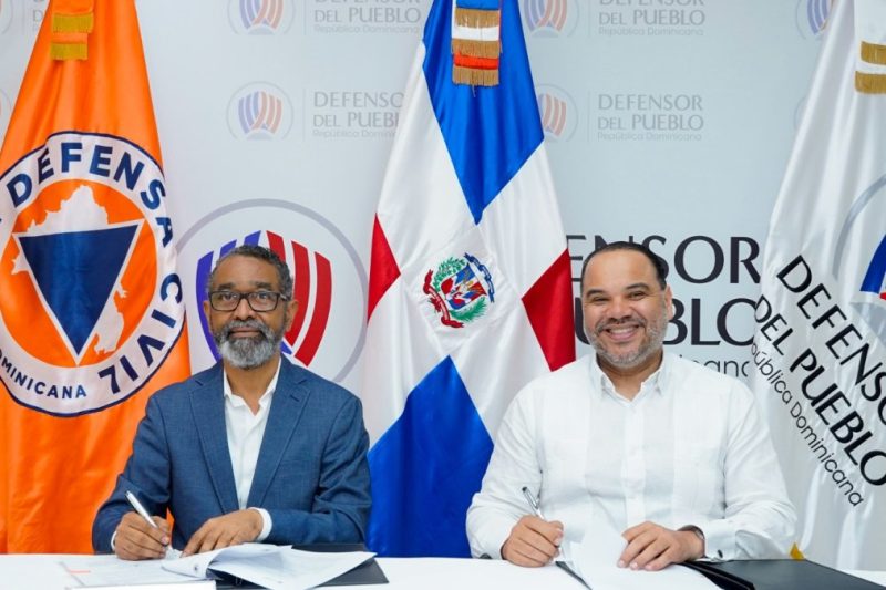 Defensor del Pueblo y Defensa Civil aúnan esfuerzos para proteger los derechos humanos en la gestión de riesgos y emergencias