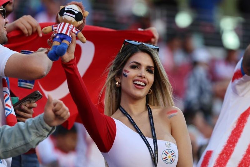 cómo la IA sexualiza a mujeres por nacionalidades en redes