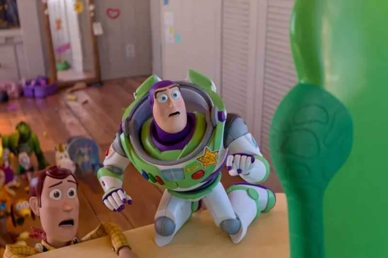 “Toy Story 5” se mantiene en 1er lugar en cines dejando atrás a “Supergirl”