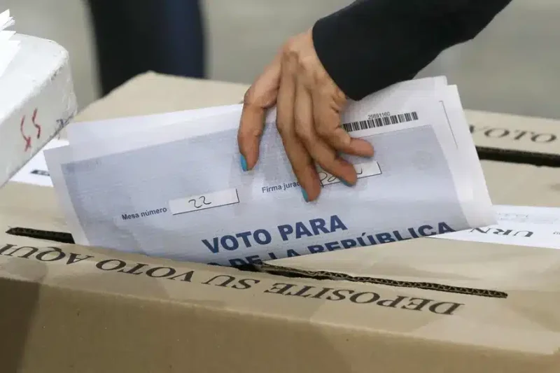 EE.UU. dice que apoya el derecho del pueblo colombiano a elegir