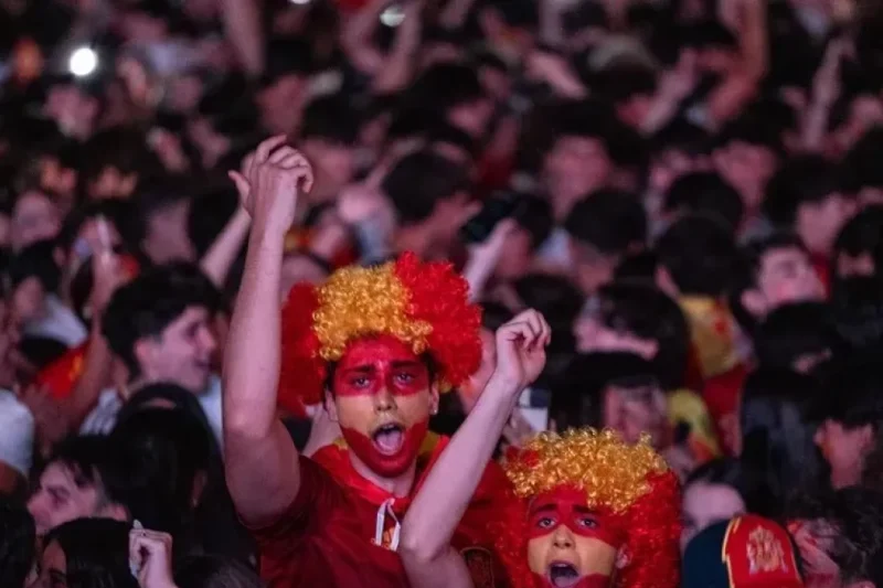 Mundial 2026: ¿Las llamas consumieron a París tras la derrota ante España? Verificación