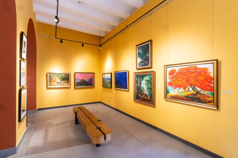 Centro Cultural Taíno Casa del Cordón es escenario de las «Narrativas dominicanas del paisaje natural y cultural»; la exhibición reúne obras de 18 destacados artistas de distintas generaciones