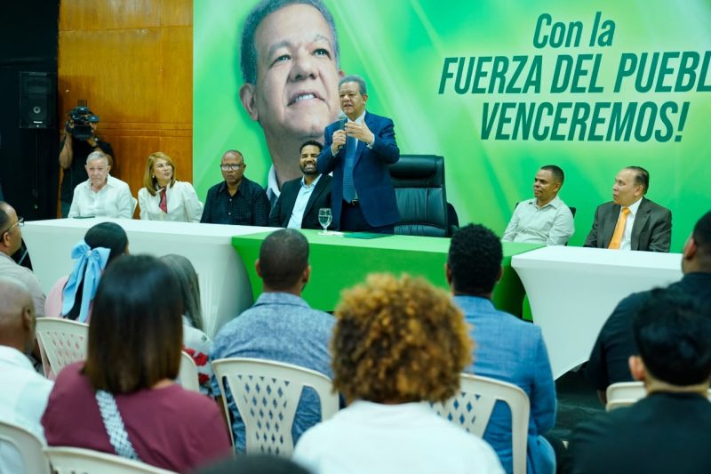 Fernández dice que “las elecciones se ganan sumando votos”